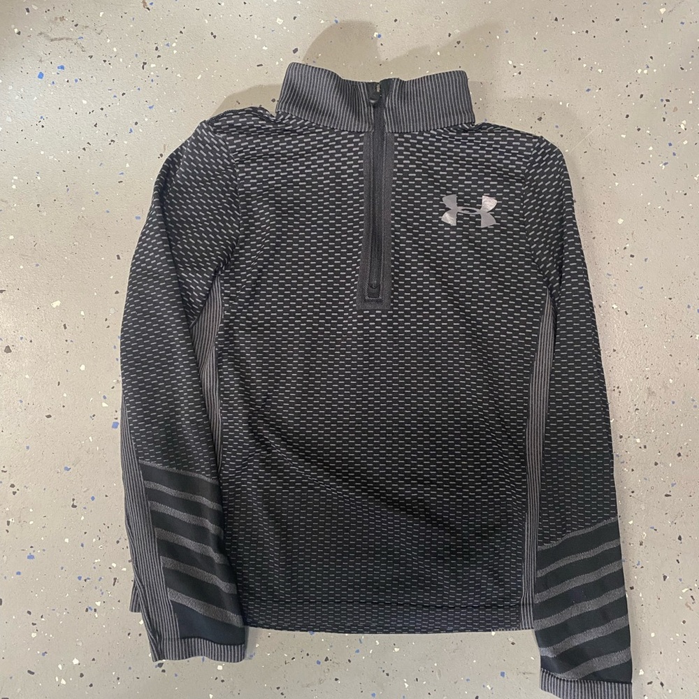 under armour boys yourh small 1/4 zip up